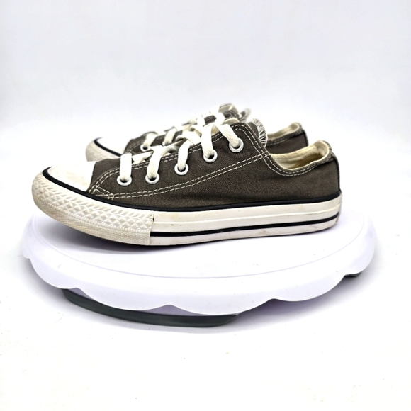 Converse Shoes Youth 1 Chuck Taylor All Star Lo Canvas Dark Grey - Picture 1 of 8